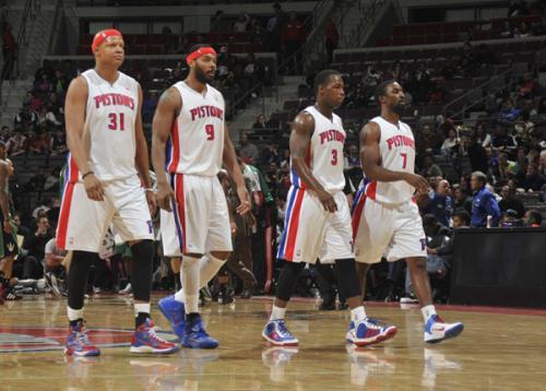 早报：拥有地表最强人类的从容感……怎么，你们没有吗？（早报：与地表最强人类同队的从容时刻……难道你们没有？）