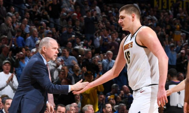 荷兰客场1-1波兰，德佩、卡明斯基破门，莱万送助攻（荷兰客场1-1战平波兰：德佩、卡明斯基进球，莱万送出助攻）