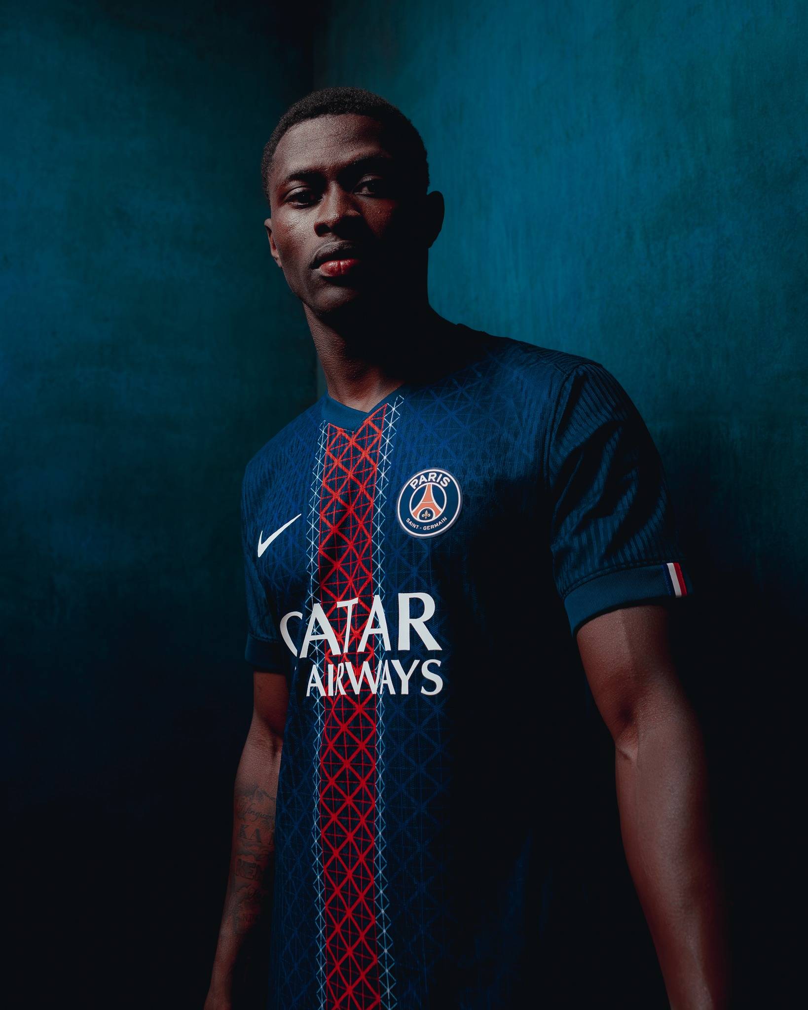 范戴克：批评？这是现代足球一部分；很自豪能带领荷兰这么久（范戴克：质疑是现代足球的常态；长期率领荷兰令我自豪）