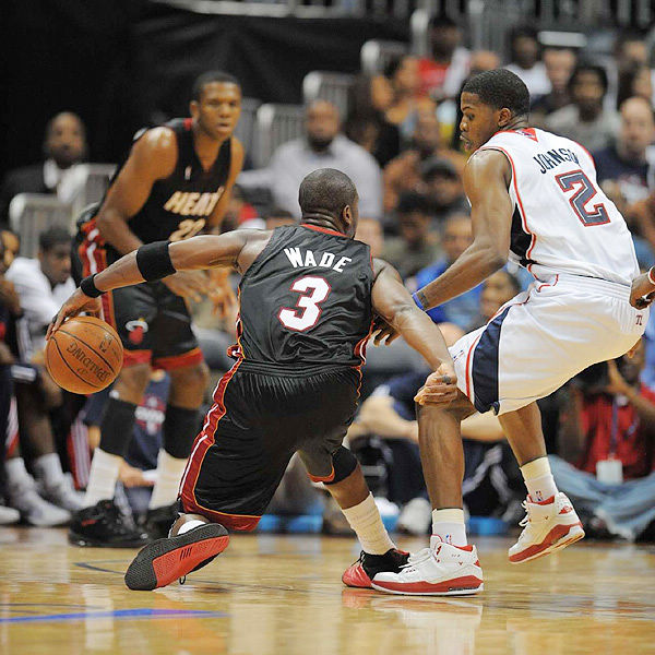 迈阿密国际美职联夺冠后，明年中北美冠军杯将直接进第二轮（迈阿密国际斩获美职联冠军，明年中北美冠军杯直接晋级次轮）