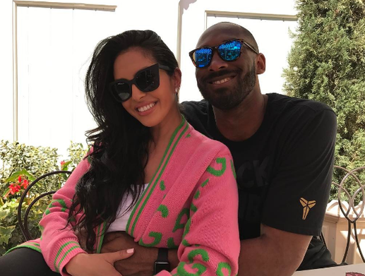 中国冰壶男队7比0胜波兰，明日双赛争冬奥门票（中国男子冰壶队7-0横扫波兰，明日连战冲击冬奥资格）